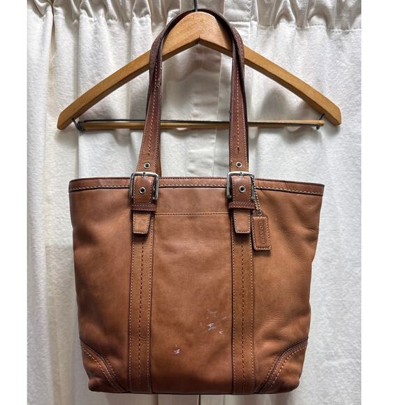 Vintage COACH Hamptons Brown Leather Shoulder Bag Tote Purse Style No. F12607 - Picture 2 of 16